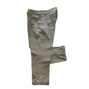 ND New Directions Weekend Capris size 6